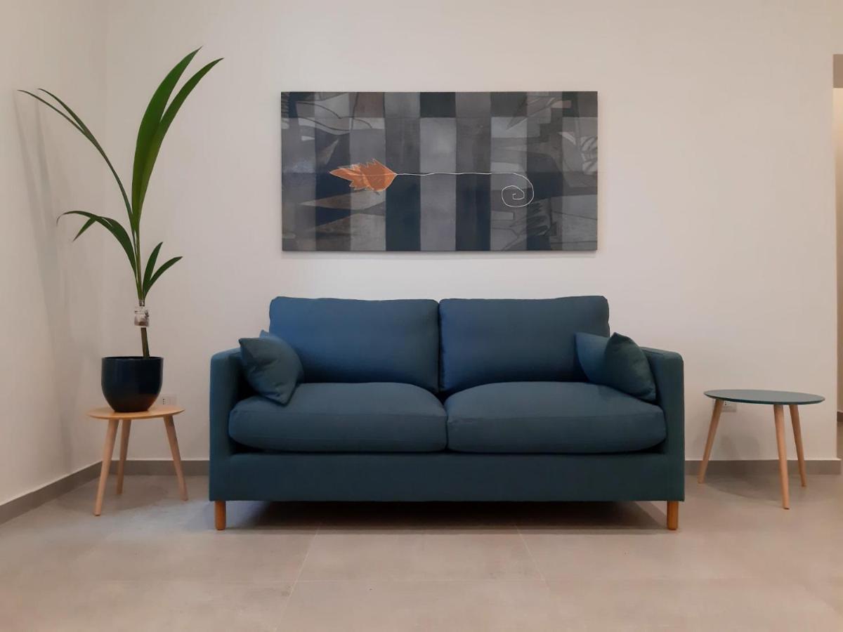 Cosmo 38 Luxury Apartment